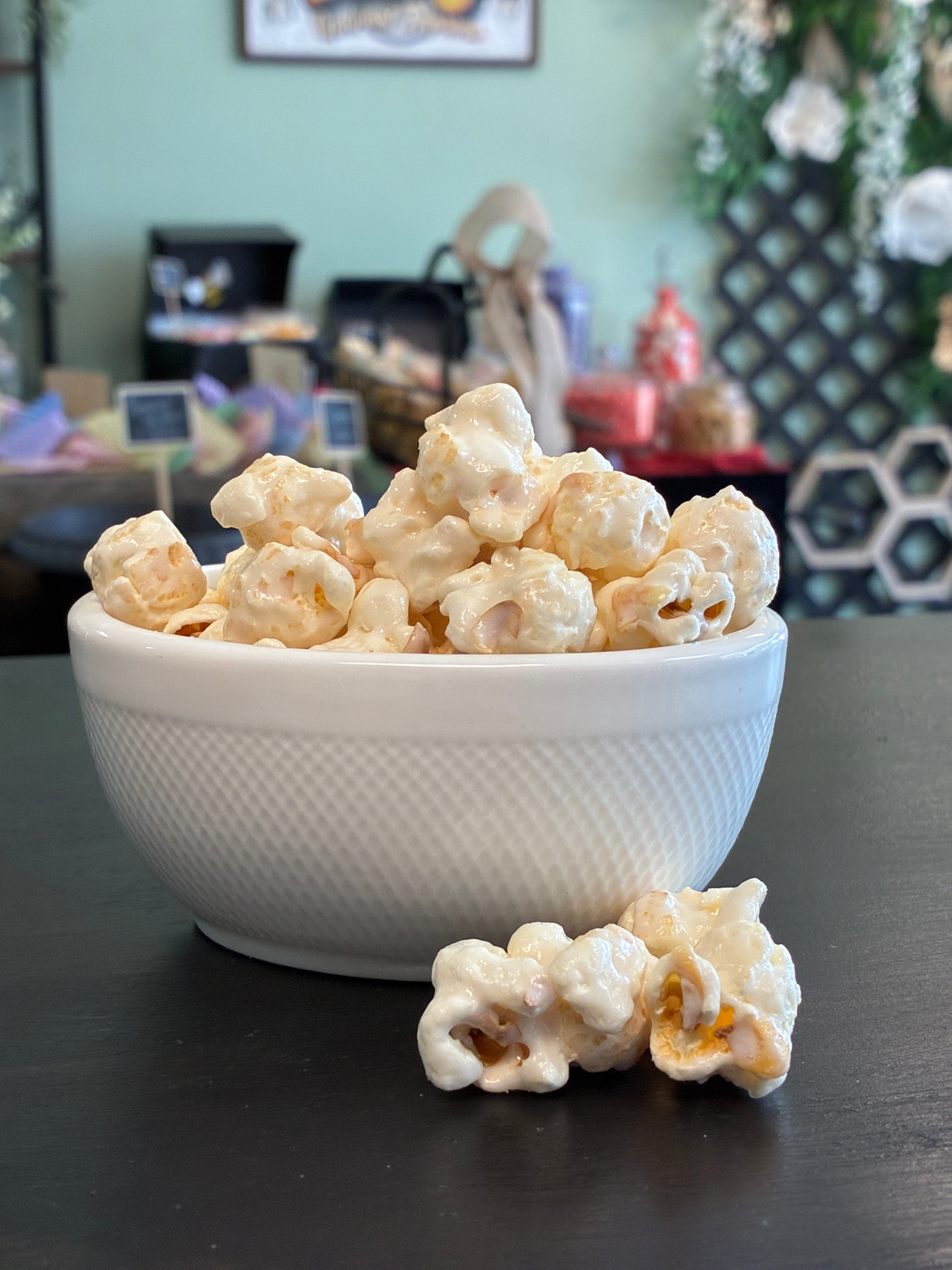 Coconut Popcorn — Sweet, Tropical & Irresistibly Crunchy